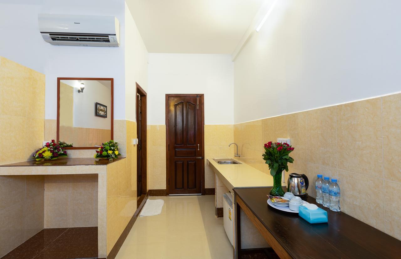 Botoum Hostel Сіємреап Екстер'єр фото