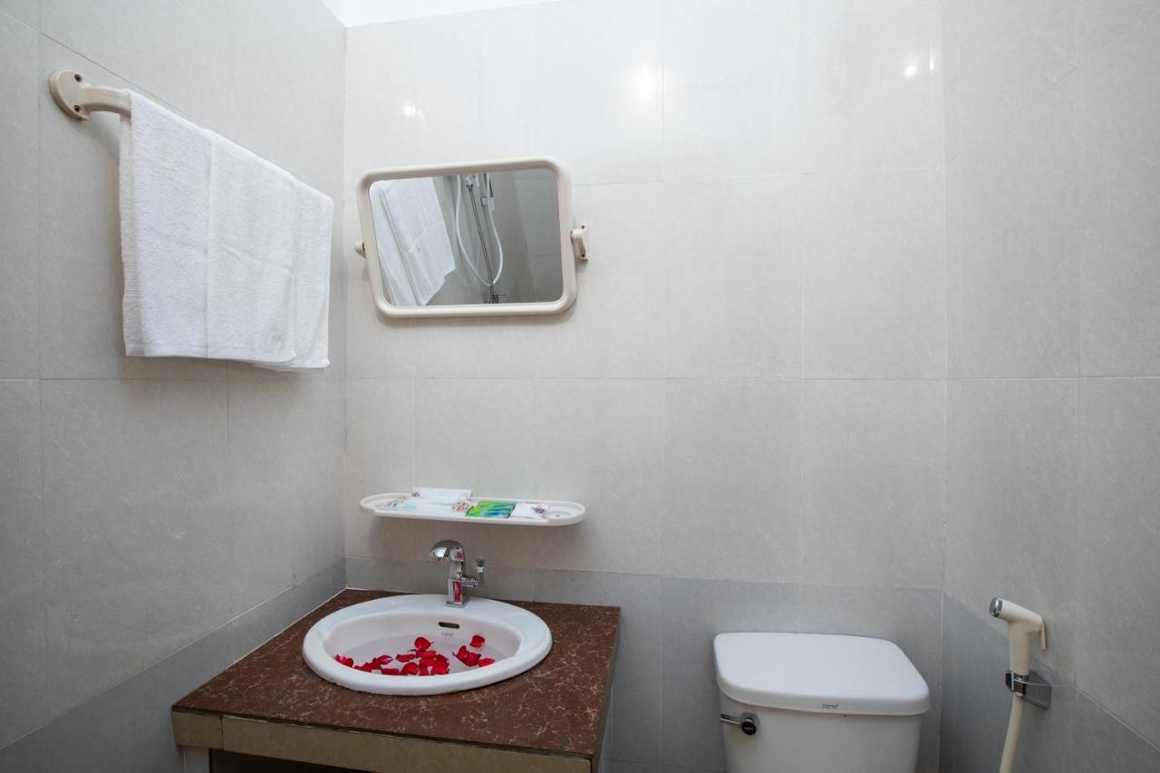 Botoum Hostel Сіємреап Екстер'єр фото